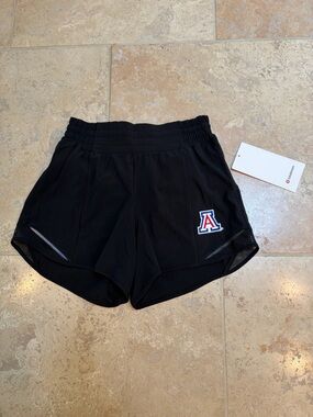 Lululemon University of Arizona Black Hotty Hot HR Shirt 4” Lined